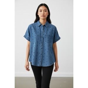 Madewell Small Denim Short Cap Sleeve Tie-Front Boxy Camp Shirt‎ in Heart Print